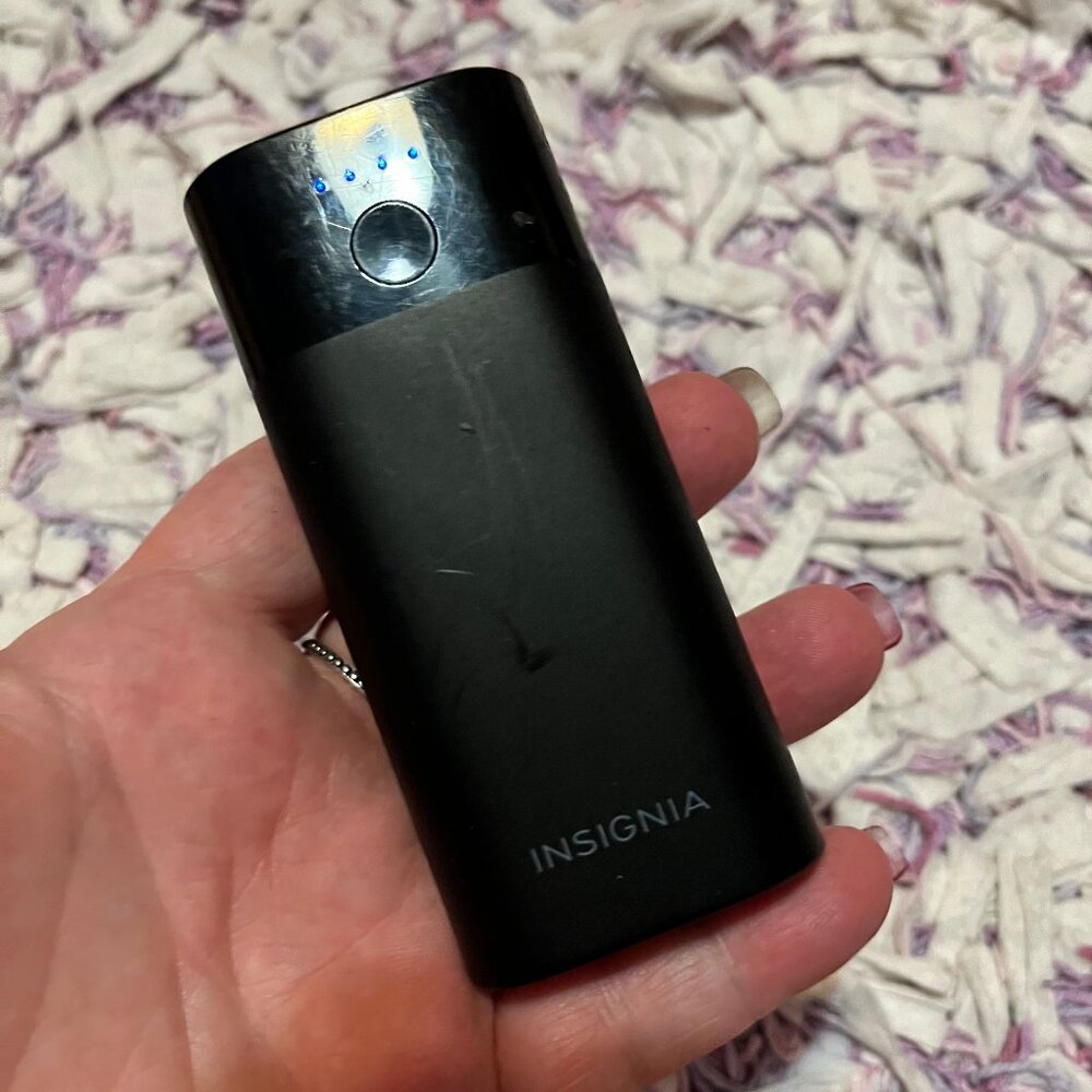 Insignia Power Bank Charger Like NEW